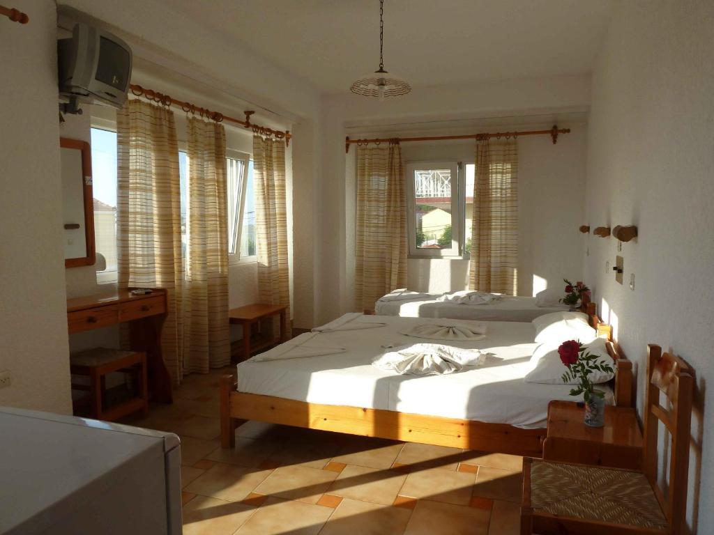 Paris Beach Hotel Ireo  Rum bild