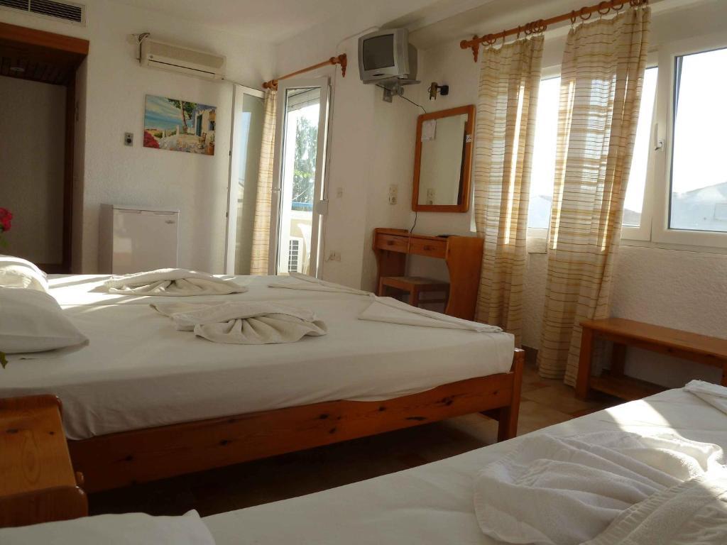 Paris Beach Hotel Ireo  Rum bild