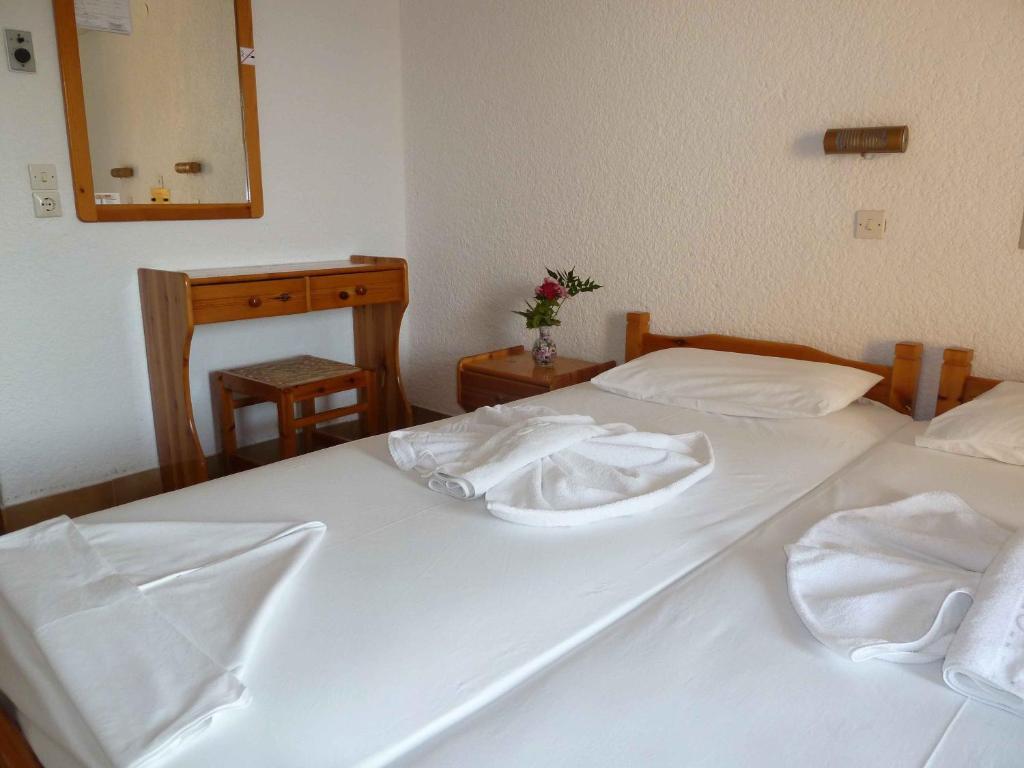 Paris Beach Hotel Ireo  Rum bild